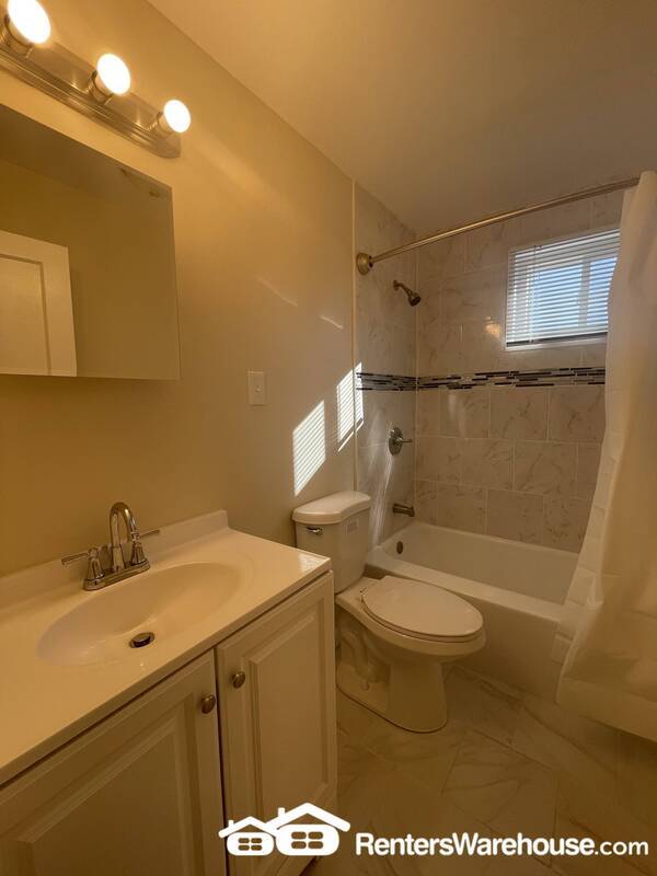 Building Photo - 2363 Searles Rd