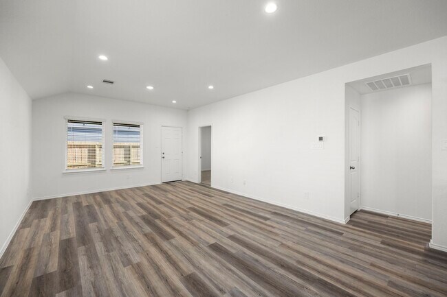 Building Photo - 1738 Evening Vis Dr