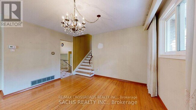 Building Photo - 377 Crosby Ave