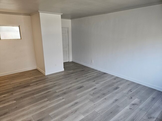 Building Photo - 91 Rumson Rd NE