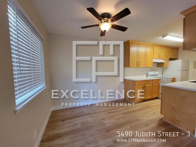 Building Photo - 5490 Judith St