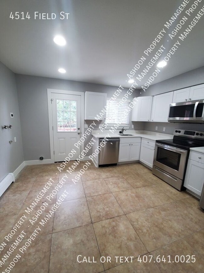 Building Photo - Beautiful 2 Bed 1 Bath Unit For Rent in Wh...