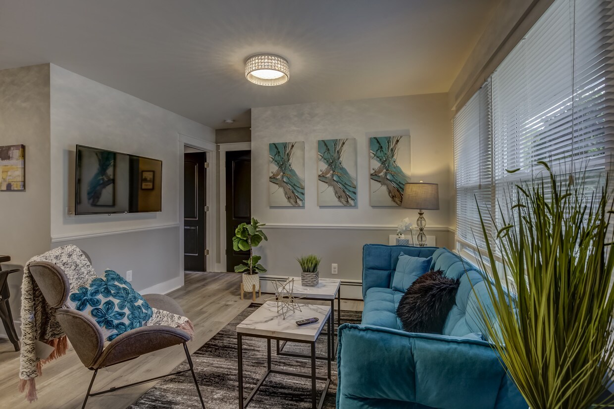 Foto principal - 2135 Normandy Rd