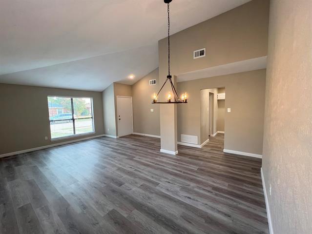 Foto del edificio - 1741 Clarendon Dr