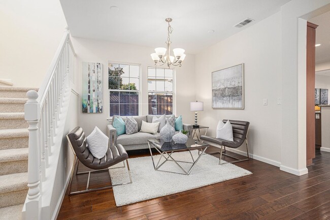Building Photo - 463 W Felicidad Ave