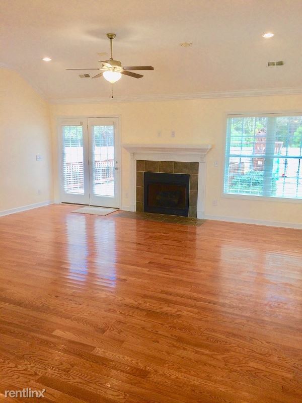 Building Photo - 4 br, 2.5 bath House - 216 Lockhaven Pl