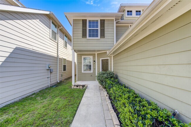 Foto del edificio - 6518 Wilshire Ridge