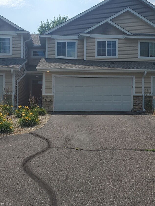 2342 Elianna Dr, Northfield, MN 55057 Townhome Rentals in Northfield