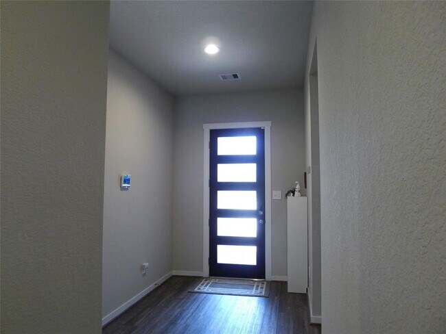 Foto del edificio - 3807 Pottharst Park Ct