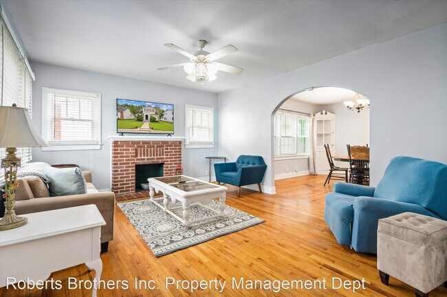 Foto del edificio - 4 br, 2 bath House - 263 Seminole Street