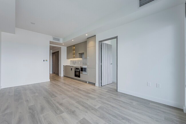 Photo du bâtiment - 95-995 McMahon Dr