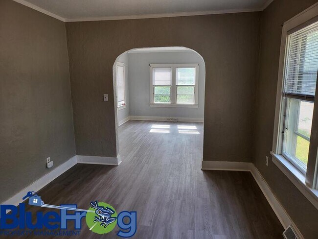 Foto del edificio - 1320 Eastman St