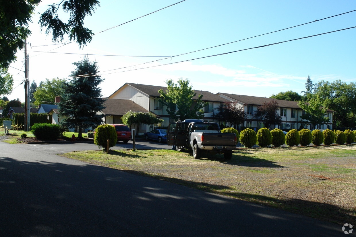 Building Photo - Churchdale Apartments