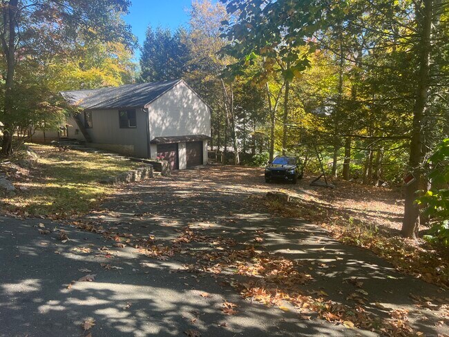 Building Photo - 11 Williams Ct