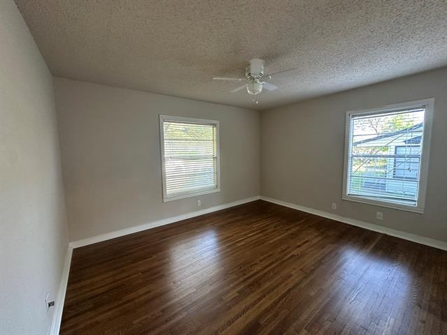 Foto del edificio - 5004 Fairfax St