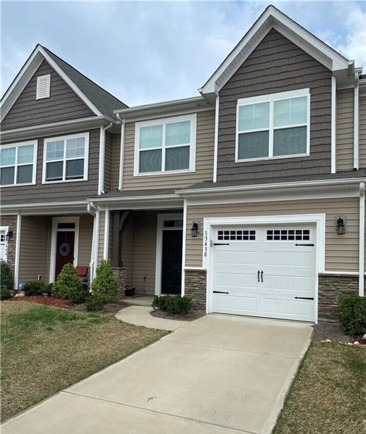 13438 Savannah Point Dr, Charlotte, NC 28273 Townhome Rentals in Charlotte NC