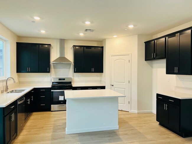 Foto del edificio - 5433 Riverview Ln