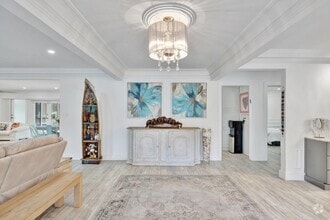 Building Photo - 9010 S Lake Dasha Dr