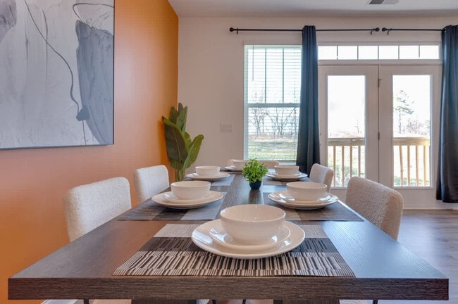 Foto del edificio - 3920 Oakdale Rd