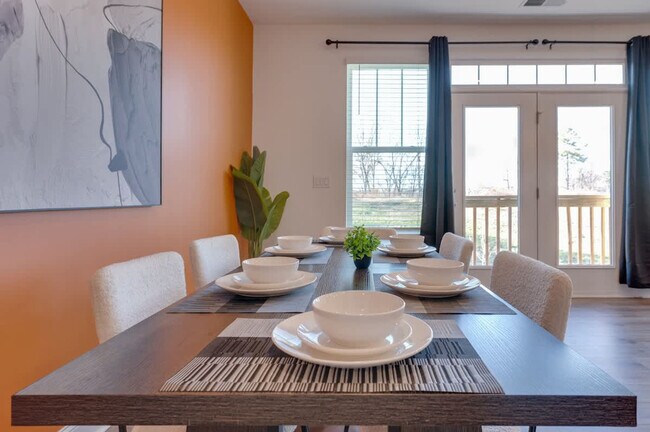 Foto del edificio - 3920 Oakdale Rd