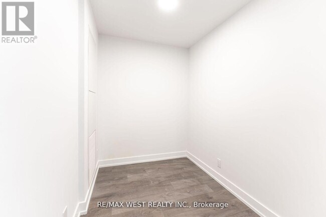 Building Photo - 215-215 Veterans Drive