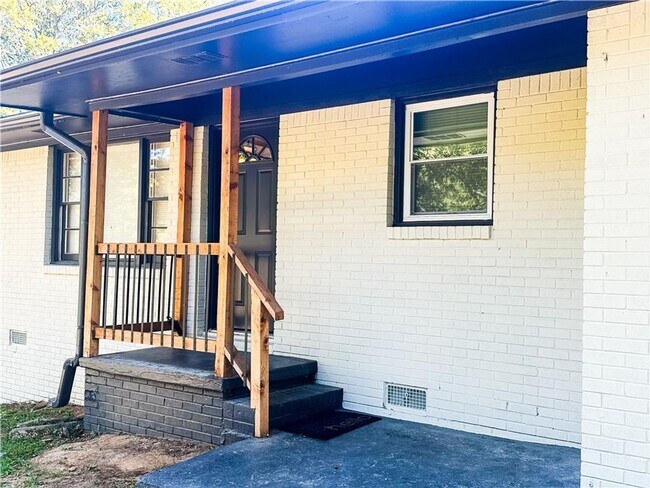 Foto del edificio - 4/2 Home in Great Mableton Location