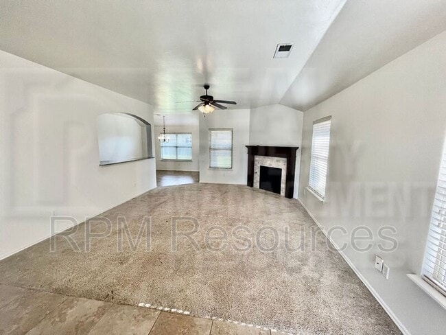 Building Photo - 10913 SW 30th St