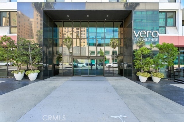 Building Photo - 1234 Wilshire Blvd