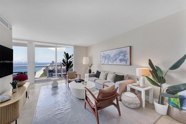 Foto del edificio - 6365 Collins Ave