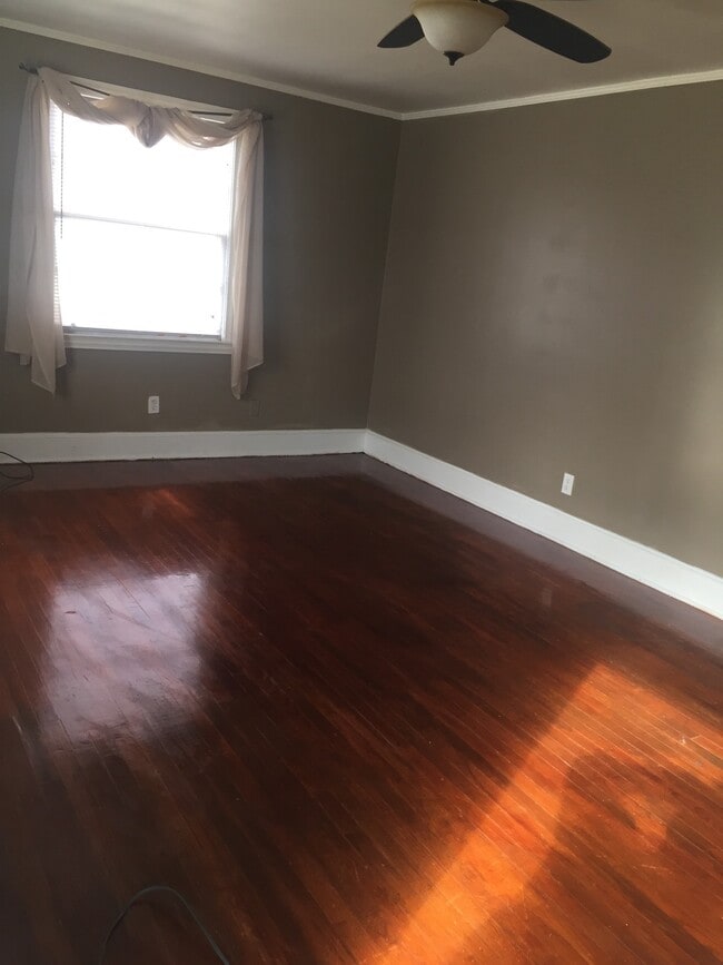 Building Photo - 20 Sharolyn St