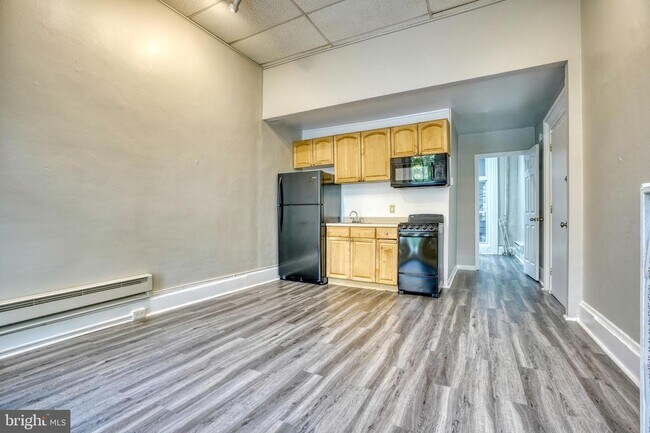 Foto del edificio - 810 N Calvert St