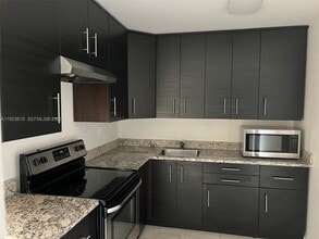 Building Photo - 7727 SW 86th St