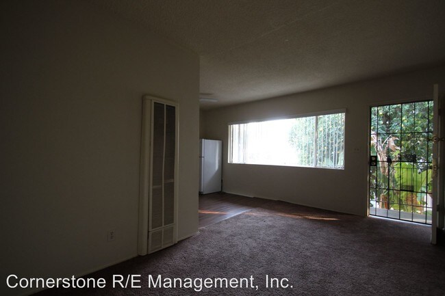 Building Photo - 831 N El Molino Ave