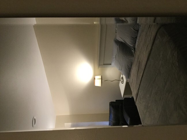 Dormitorio blanco - 507 W 173rd St