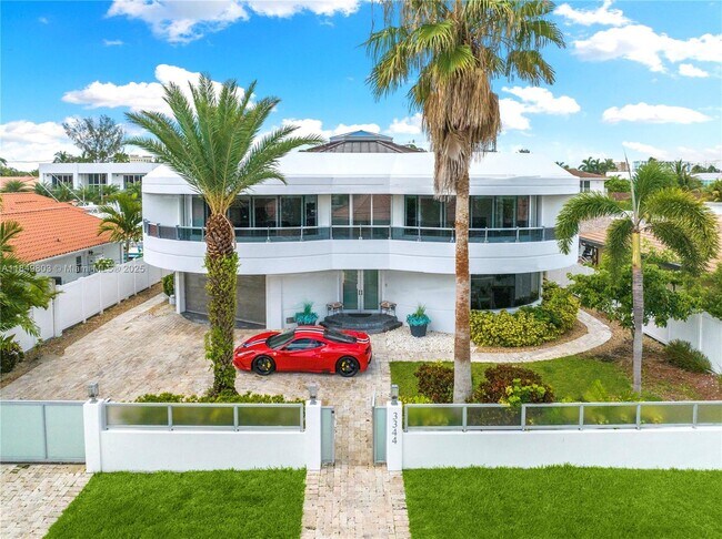 Foto del edificio - 3344 NE 167th St