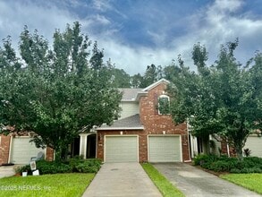 Building Photo - 6967 Roundleaf Dr