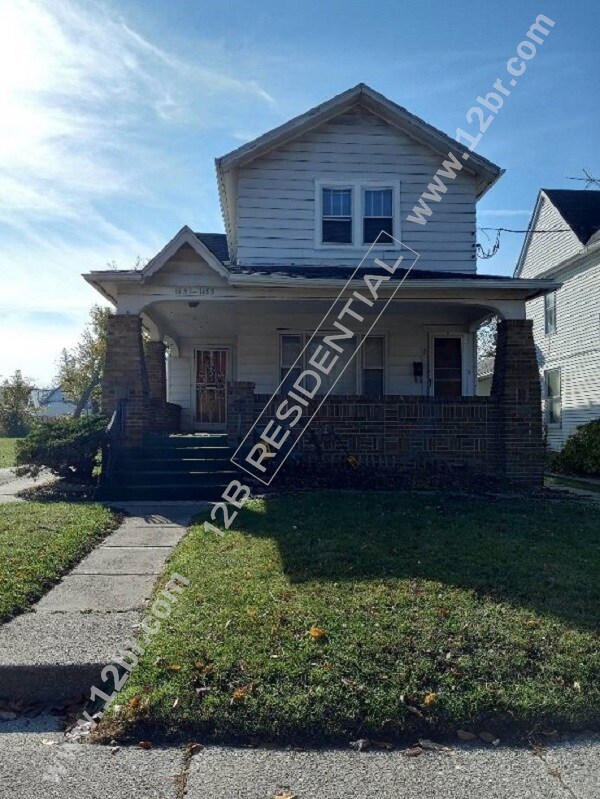 Foto principal - Nice 2-Bed 1-Bath Upper Duplex near Downto...