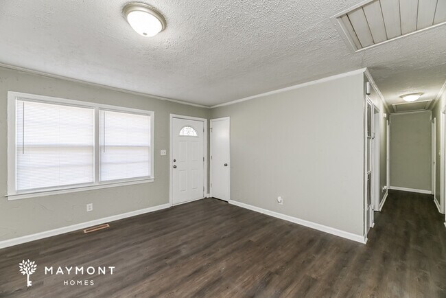 Building Photo - 421 Clarine Dr