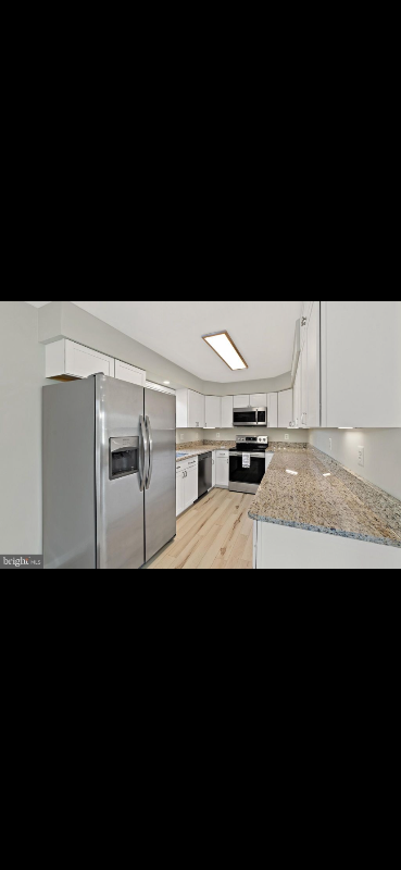 Foto del edificio - 6731 Forbes Pl W