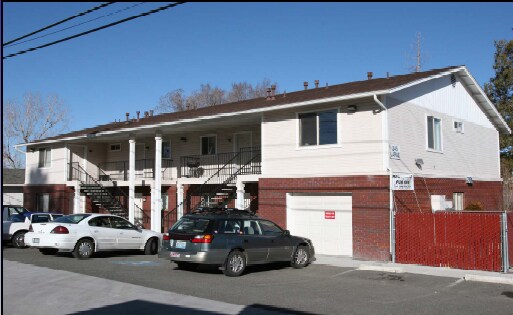 Primary Photo - La Rue Apartments