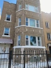 Building Photo - 9335 S Laflin St