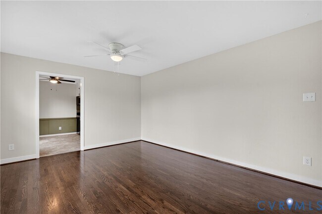 Foto del edificio - 7146 Cold Harbor Rd