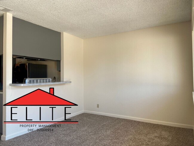 Foto del edificio - 645RC