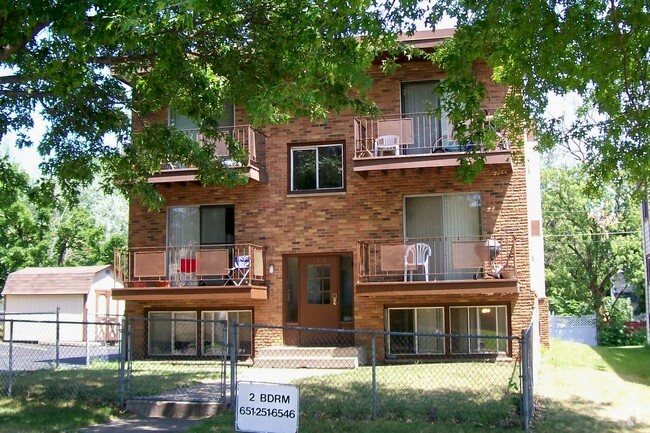 Building Photo - Hilltop Apartment