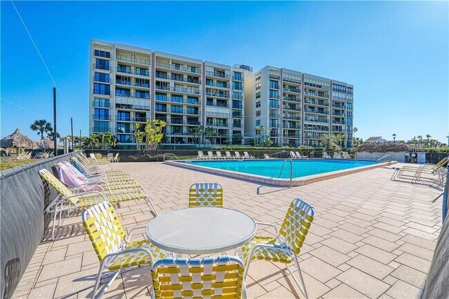 Foto del edificio - 1400 Gulf Blvd