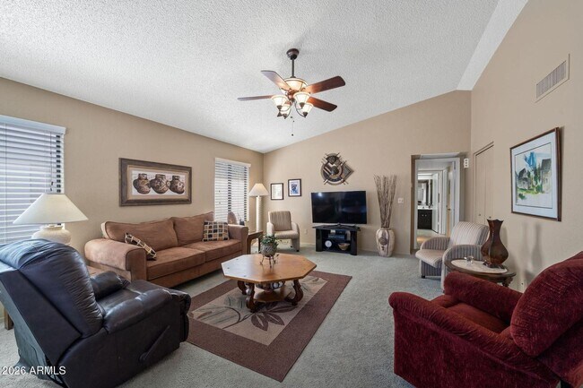 Building Photo - Discover comfortable living in this long term furnished or unfurnished home in Leisure World a 45...