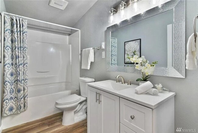 Photo - 19226 Filbert Rd House