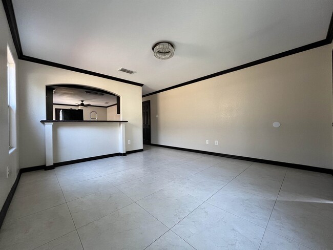 Building Photo - 12110 Ent Loop