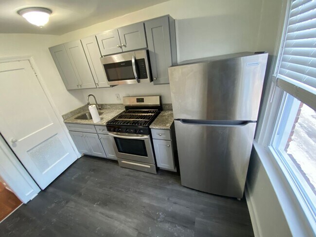 Foto del edificio - 6339 Carnation St