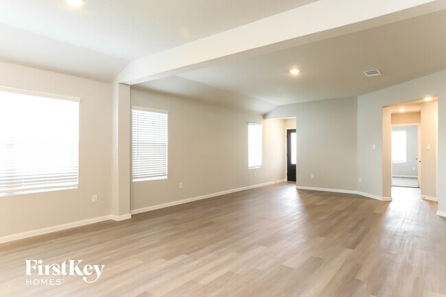 Building Photo - 6735 Hatchery Way